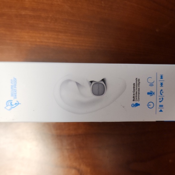 Naztech Freedom+ Wireless Earbuds - Picture 5 of 5